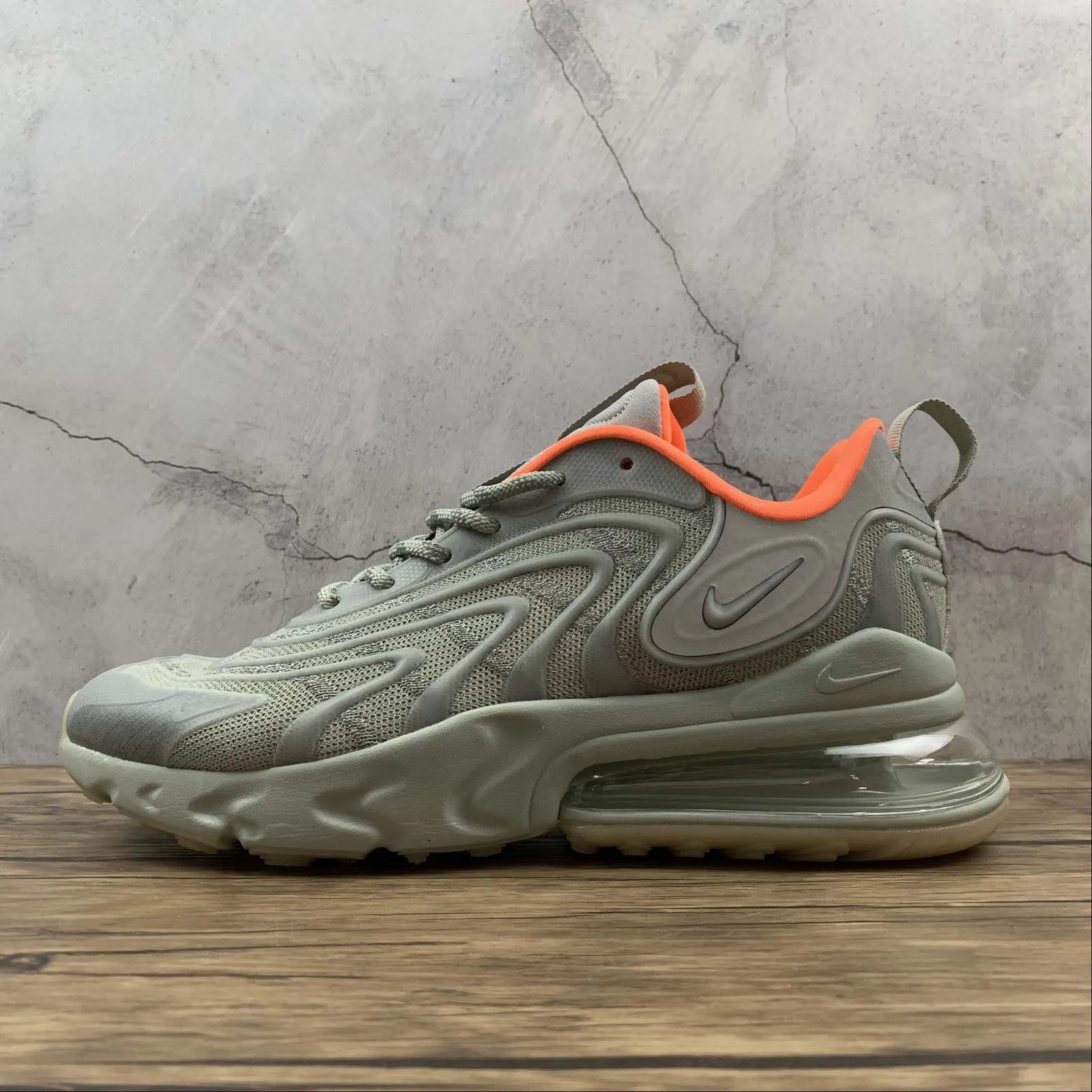 Regular Fit High Top Style Air Max 270V3 Black Tech Cantaloup Noctilucent CD0118-700