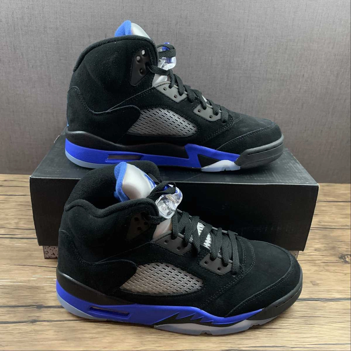 Air Jordan 5 Retro Black Racer Blue (2021) CT4838-004 Traction Pattern Optimization
