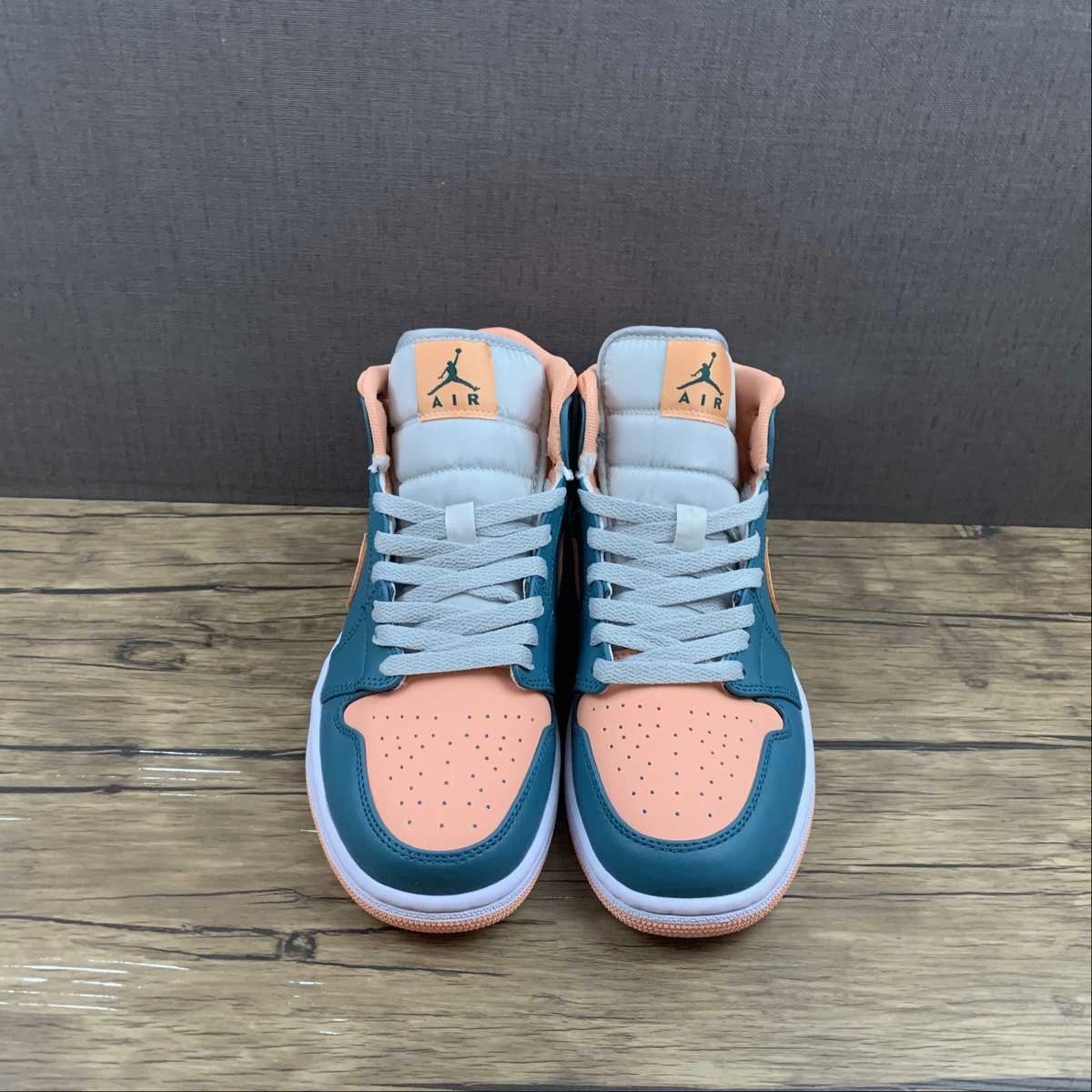 Adaptive Upper Tension Balanced Design Air Jordan 1 Mid Pink Green