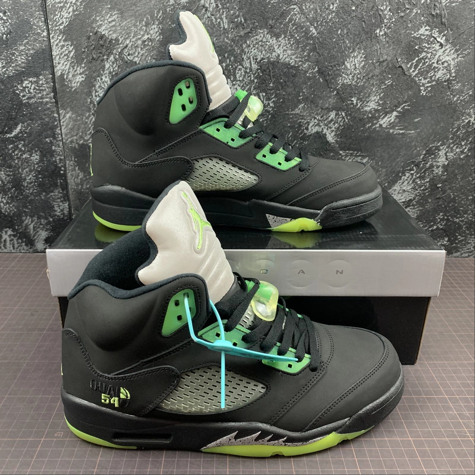 Air Jordan 5 Retro Quai54 Black Flourescent Green 255054-511 Non Restrictive Upper Power Cushioning