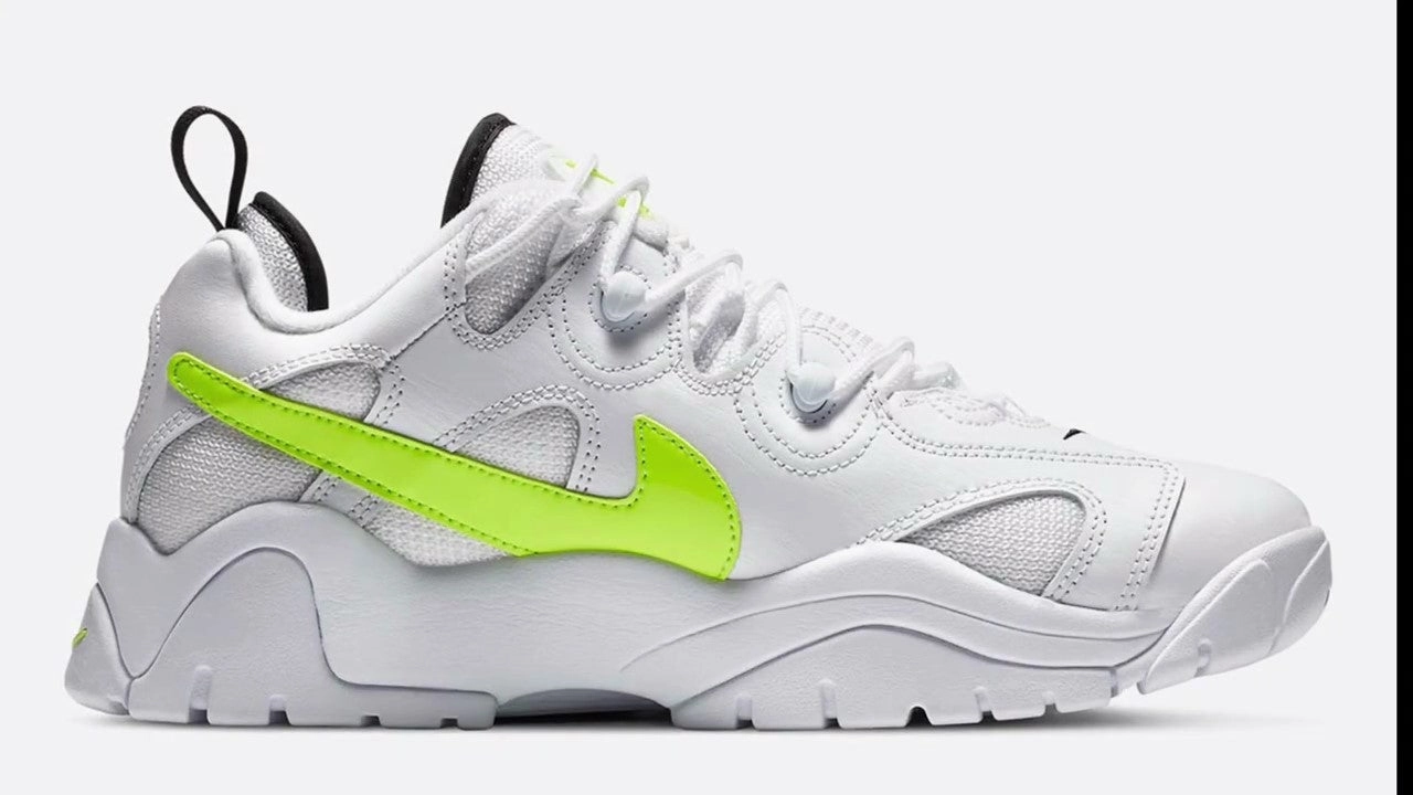 Air Barrage Low Volt CN0060-100 running on a gravel track shoes recycled - material - feature shoes