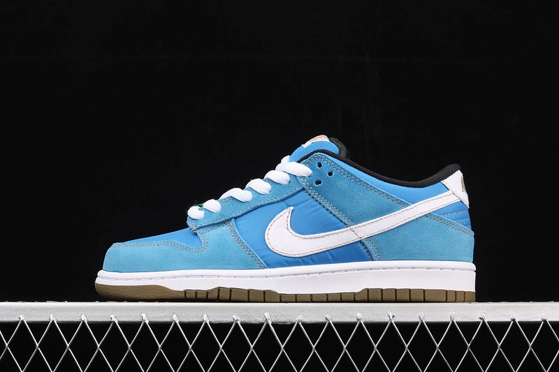 SB Dunk Low Pro Blue White Street Fighter Chun Li 304292-405 Sock Like Fit Tech