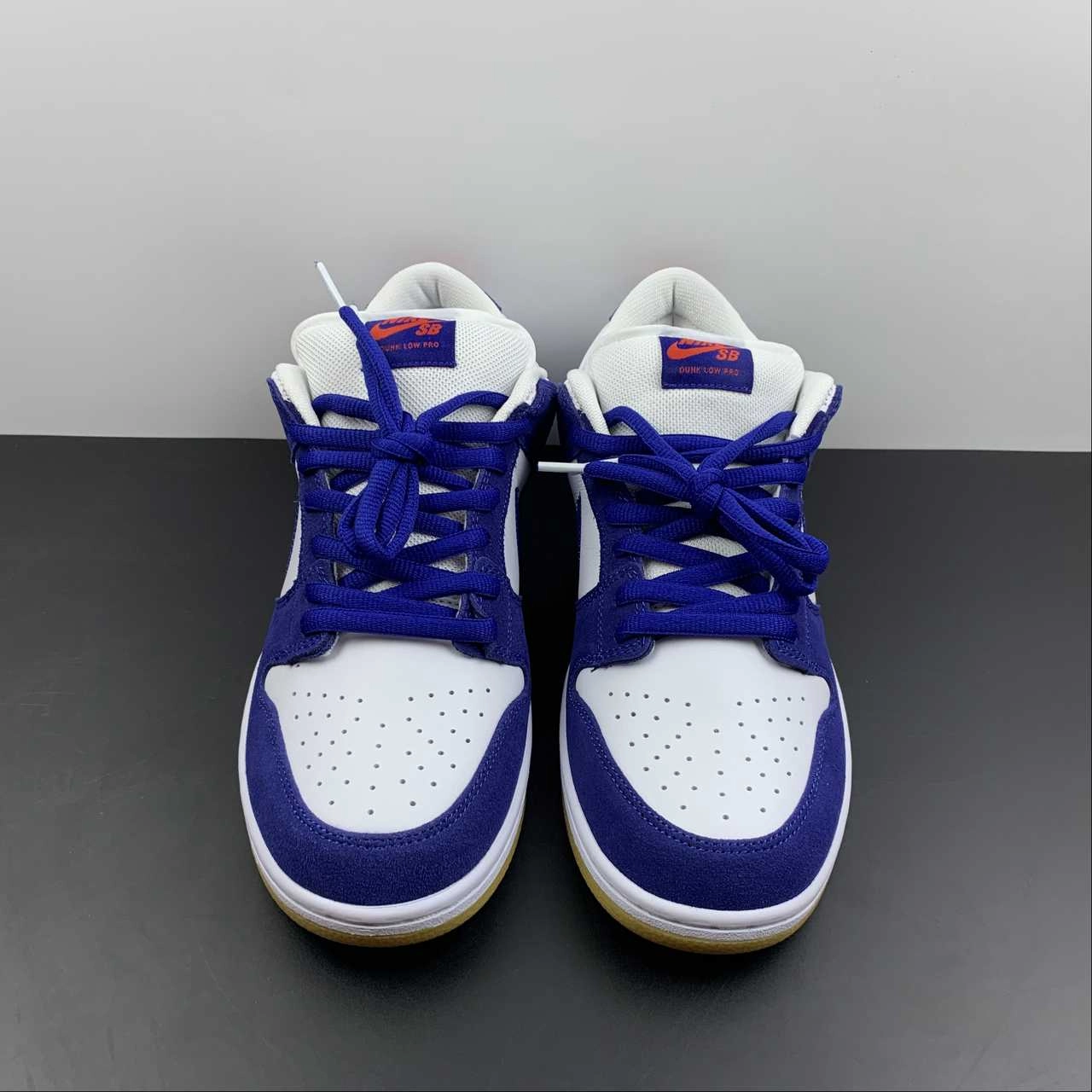 Rocker sole geometry Blown Rubber Outsole SB Dunk Low Los Angeles Dodgers Deep Royal Blue Sport Red White DO9395-400