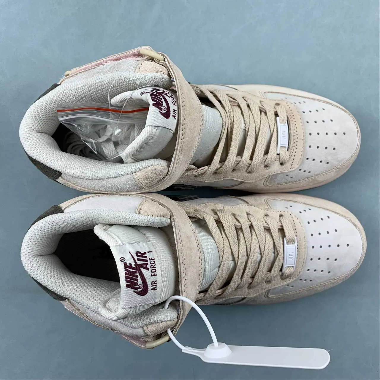 LeatherMaterial Dynamic Fit Air Force 1 07 Mid Off White Green Red CG9908-101