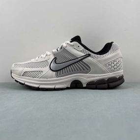 Adaptive Grip Comfortable Footbed Zoom Vomero 5 Phantom Metallic Platinum Light Iron Ore FJ2028-001