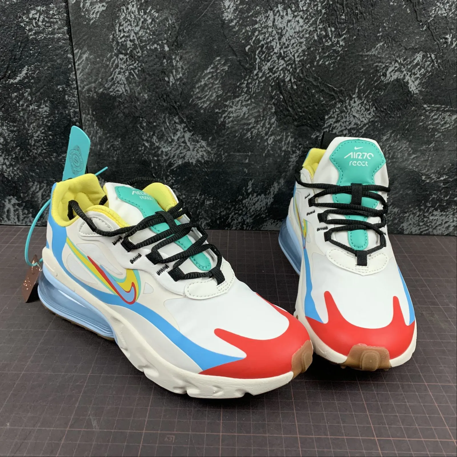 Indoor equipment Air Max 270 React Red Blue White CT1634-100