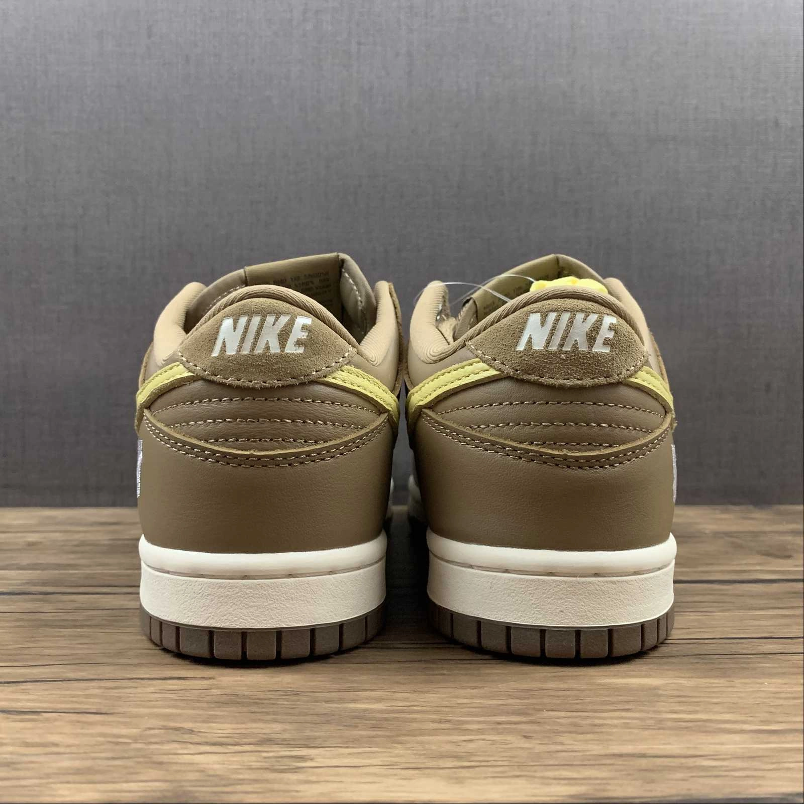 Undefeated x SB Dunk Low SP Canteen Lemon Frost DH3061-200 Sock Like Fit Tech