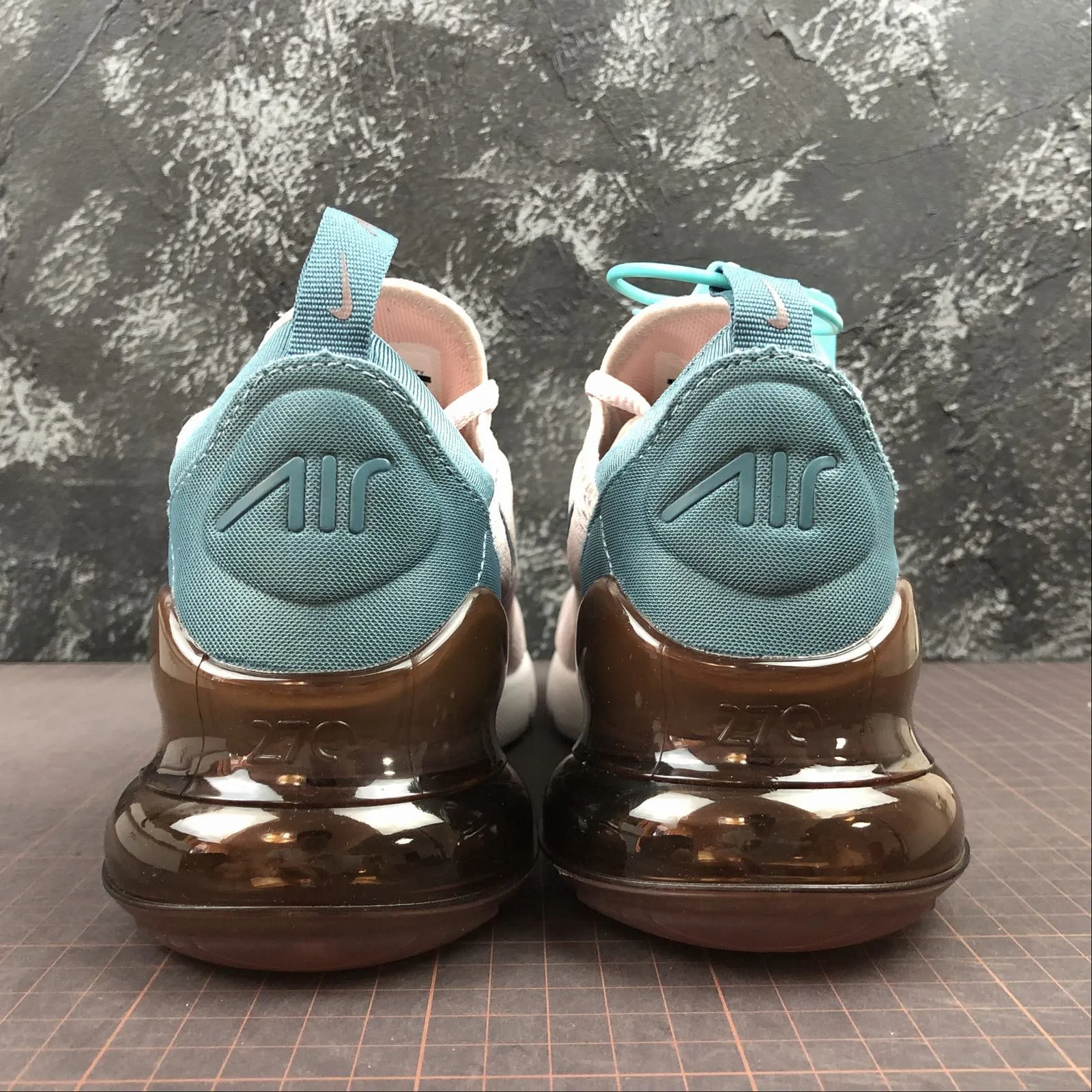triple - jump shoes running in park Air Max 270 Particle Rose Celestial Teal AH6789-602
