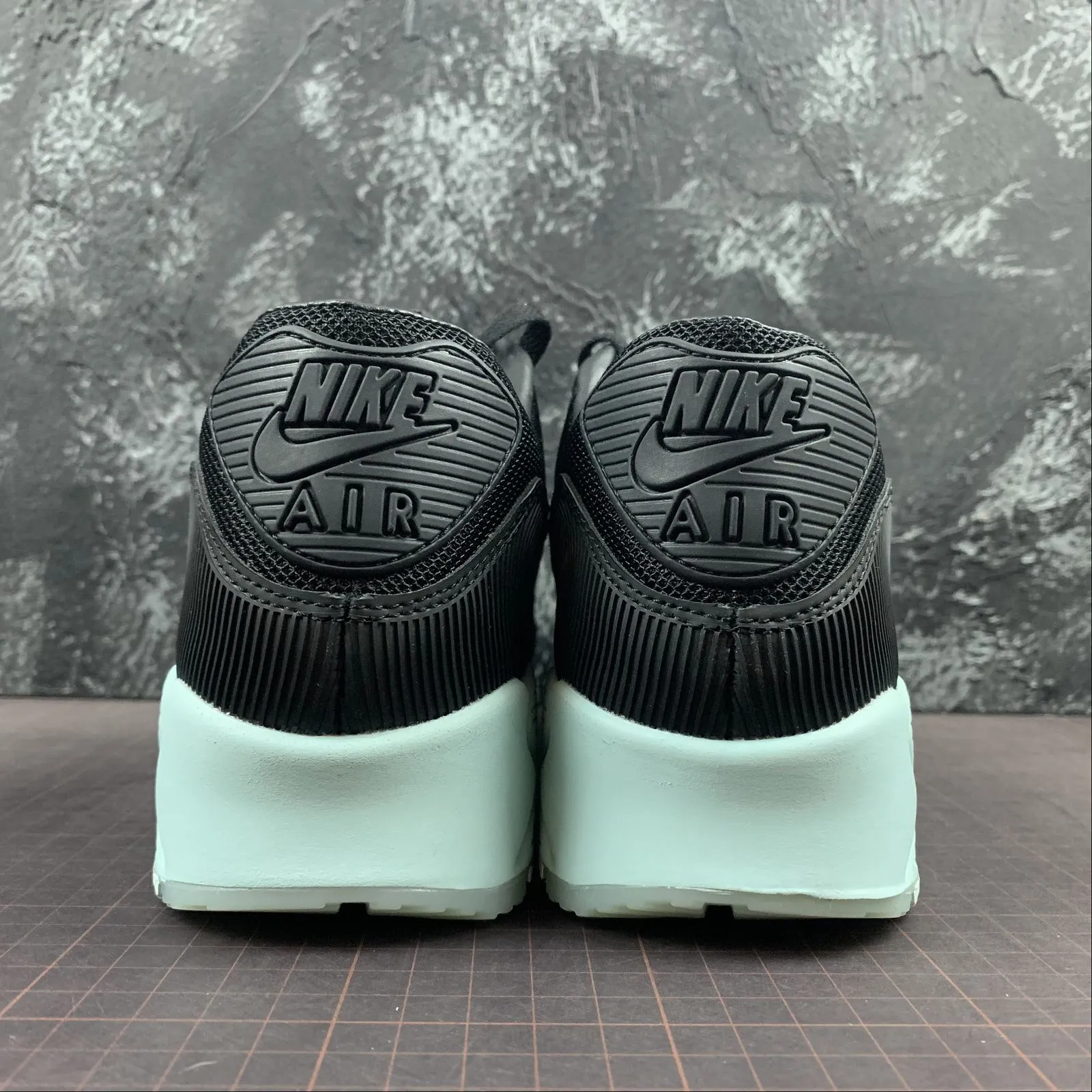 Air Max 90 Vinyl Black Cool Grey Teal Tint University Red CK0902-001 functional - feature shoes high - jump running shoes