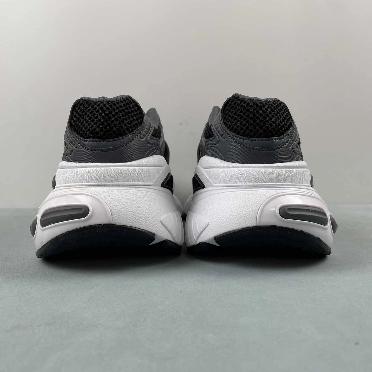 soft - touch - comfortability shoes Adidas Adistar XLG Black White IH4849