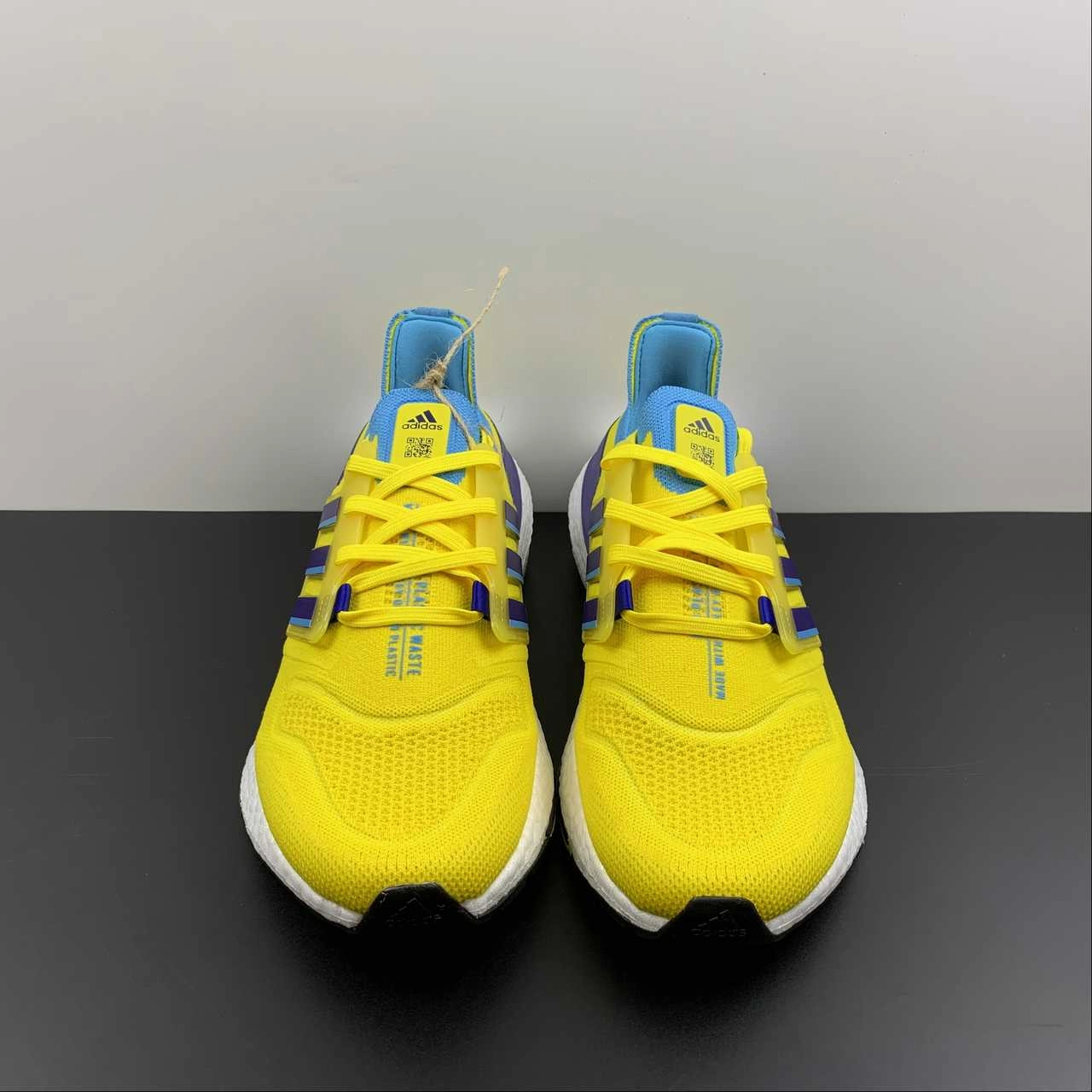 Fit Lifestyle Grid Traction System Adidas UltraBoost 22 Yellow Legind Skyrus