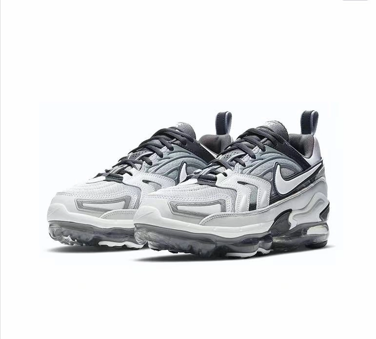 Air Vapormax EVO Wolf Gray White Anthracite Dark Gray CT2868-002 Work Style