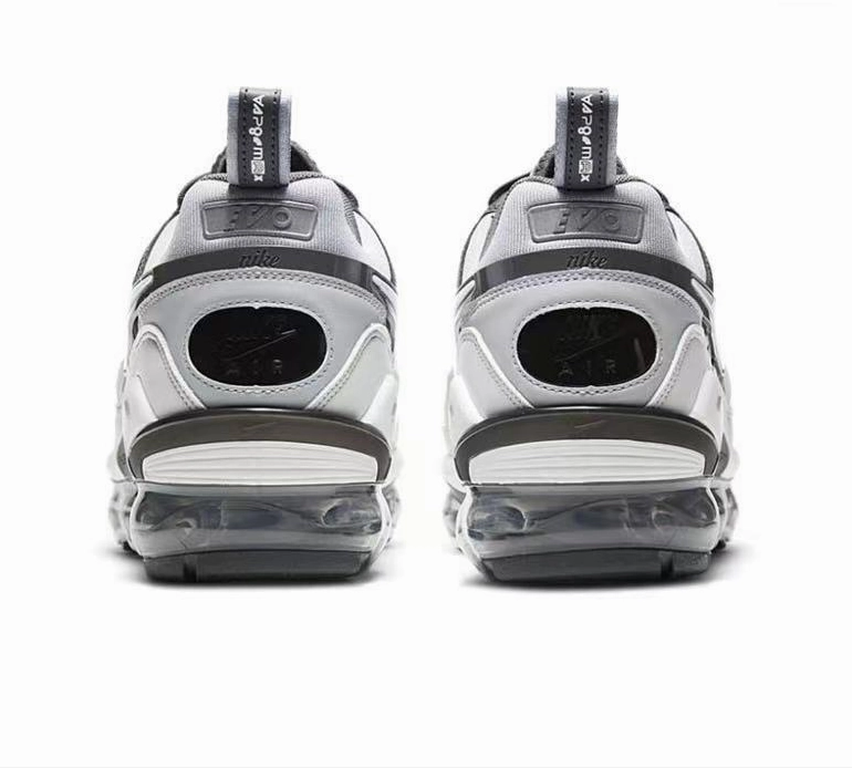 Reflective details Barefoot feel Air Vapormax EVO Wolf Gray White Anthracite Dark Gray CT2868-002