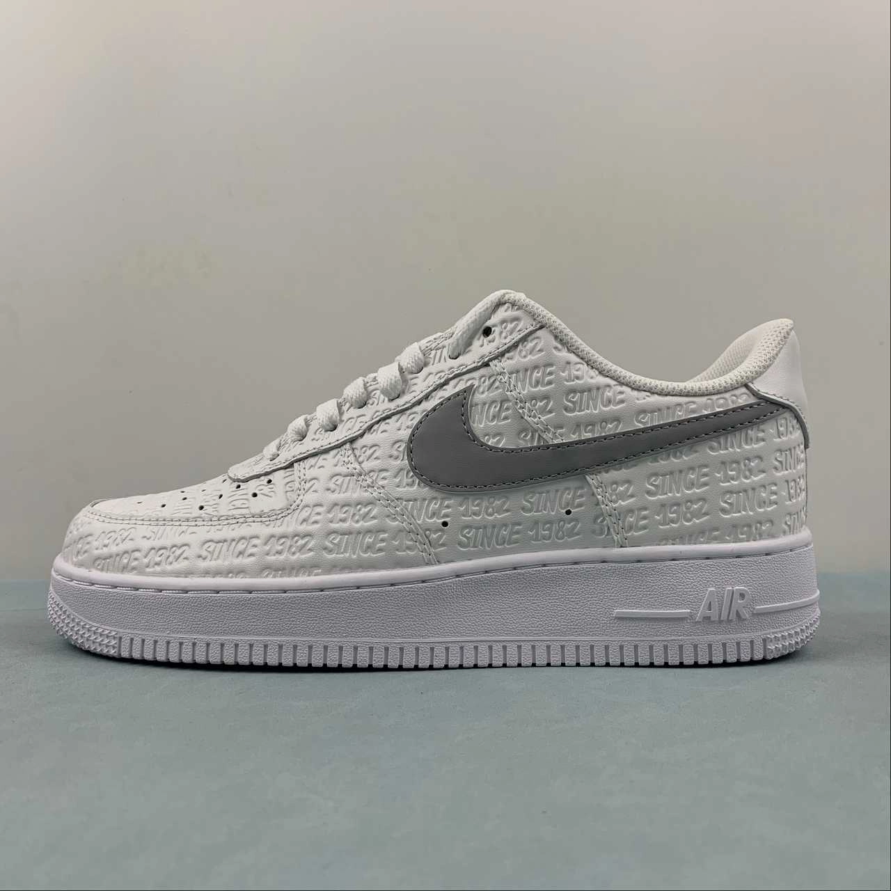 Air Force 1 07 Low Since 1982 Summit White Wolf Grey-White FJ4823-100 Clean Fit Pet Walk