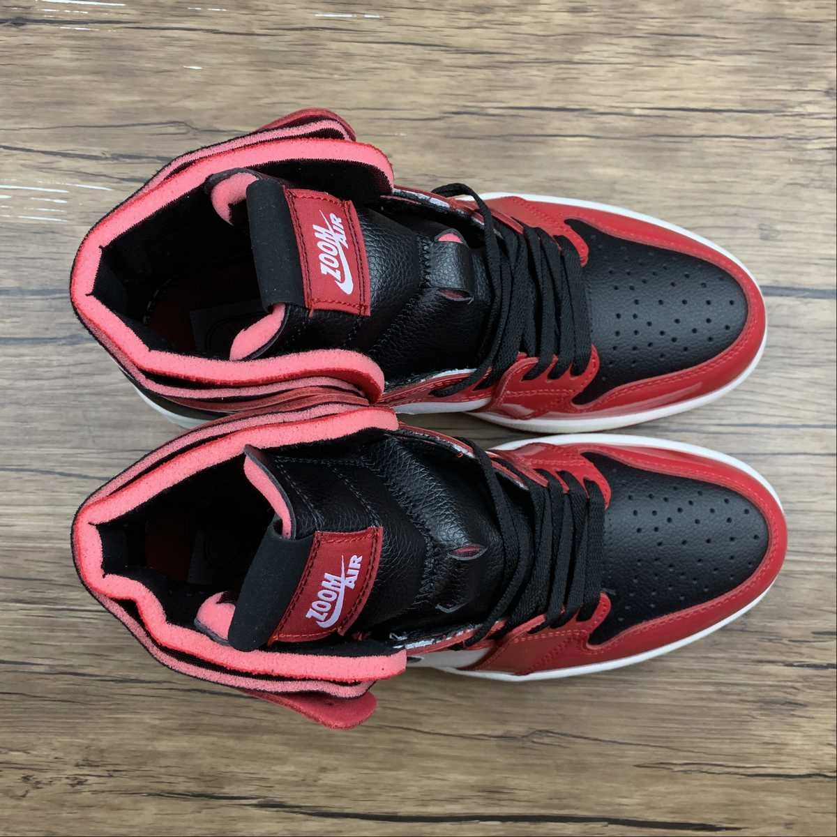 Air Jordan 1 High Zoom Comfort Chicago White Black Gym Red CT0979-610 Dynamic look Breathable mesh construction