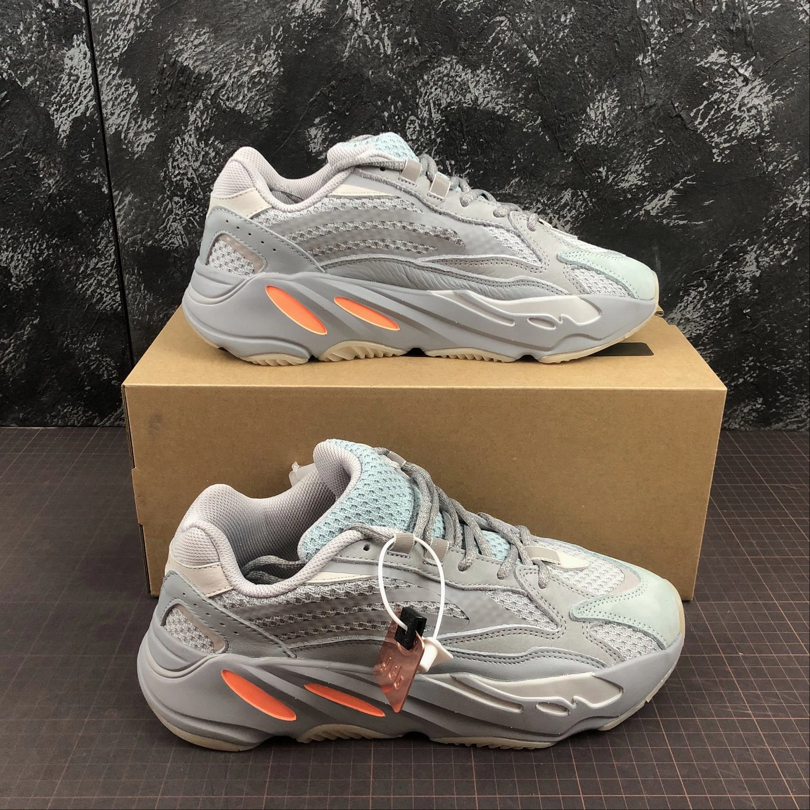 Adidas Yeezy Boost 700 V2 Inerti FW2549 Soft Lining Shoes