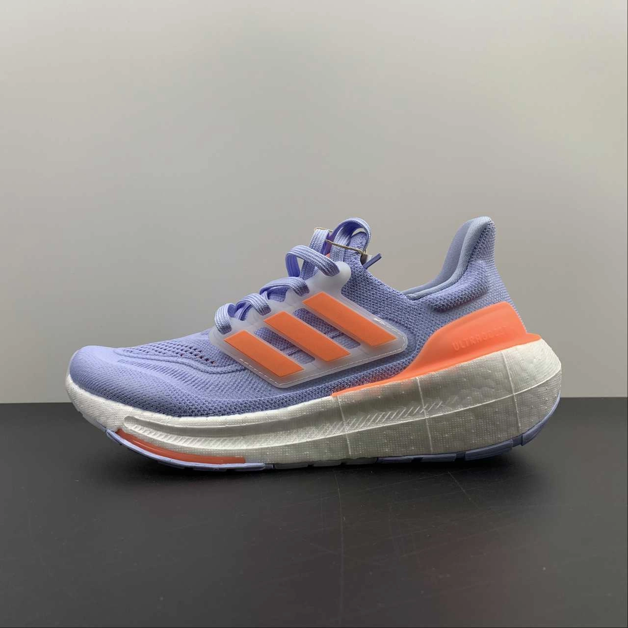single - colored Comfort - enhanced Adidas Ultraboost Light Blue Dawn Coral Fusion Blue Fusion HQ6347