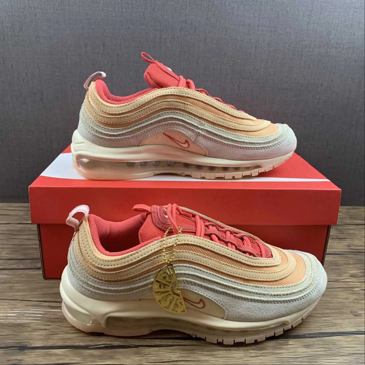 Air Max 97 Sisterhood Cashmere Orange Chalk Rattan Metallic Gold DM8943-700 shoe cleaner noiseless shoes