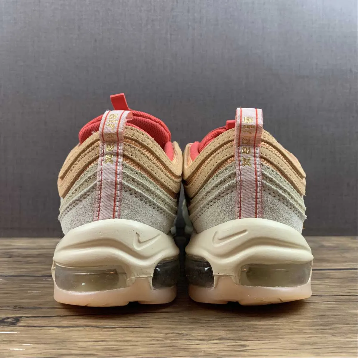 Air Max 97 Sisterhood Cashmere Orange Chalk Rattan Metallic Gold DM8943-700 running with a running belt exploration running shoe fascination