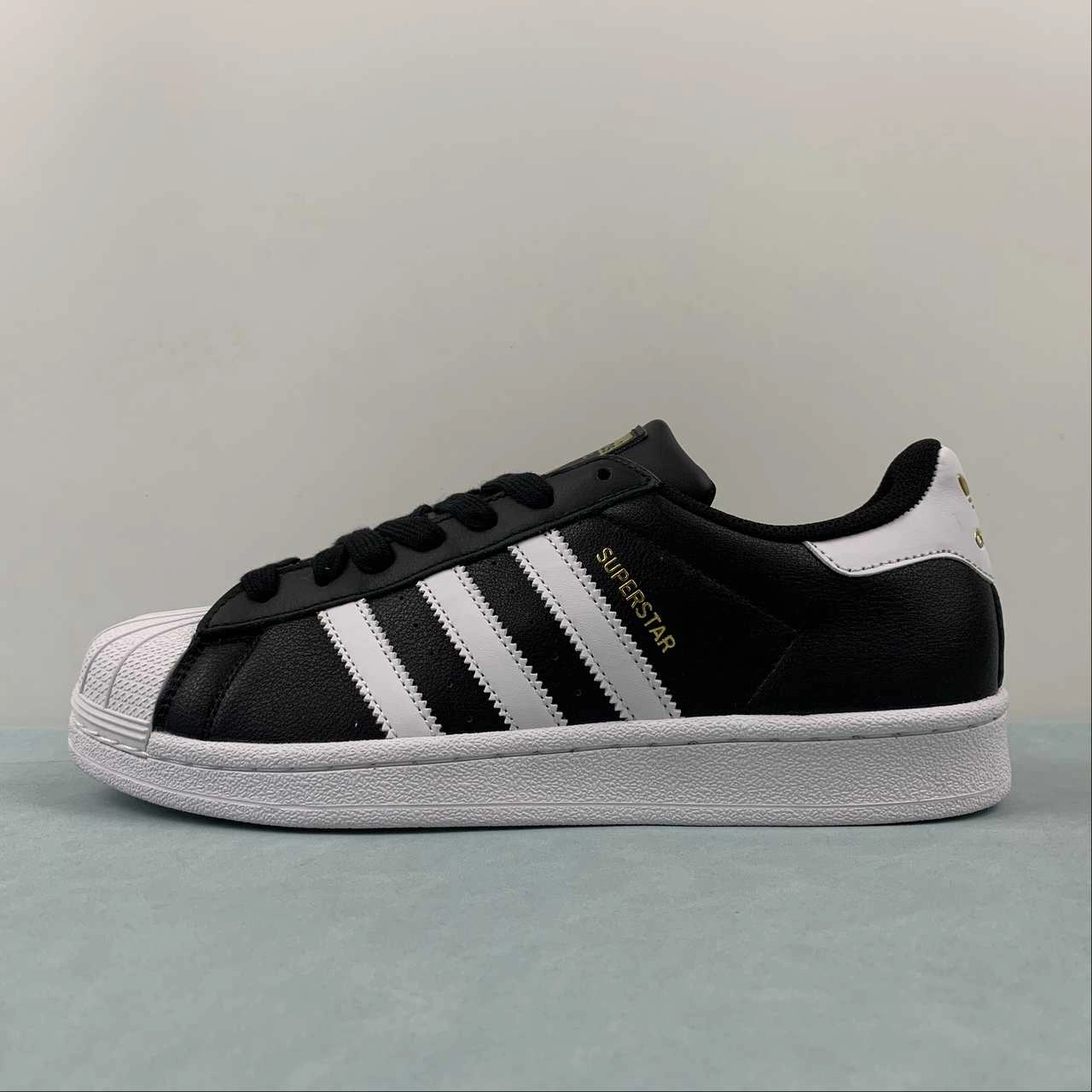 Men's running incline running shoes Adidas Superstar Bold Black White Black FV3335