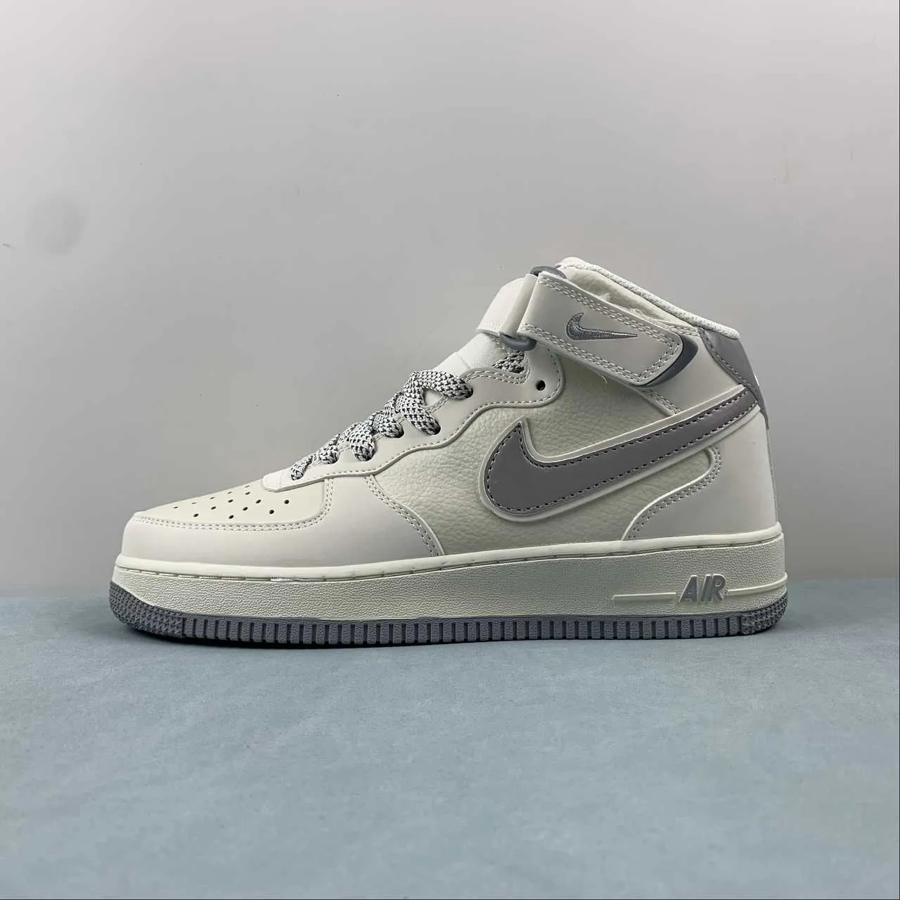 Air Force 1 07 Mid White Gray SH0235-522 Peak Jog