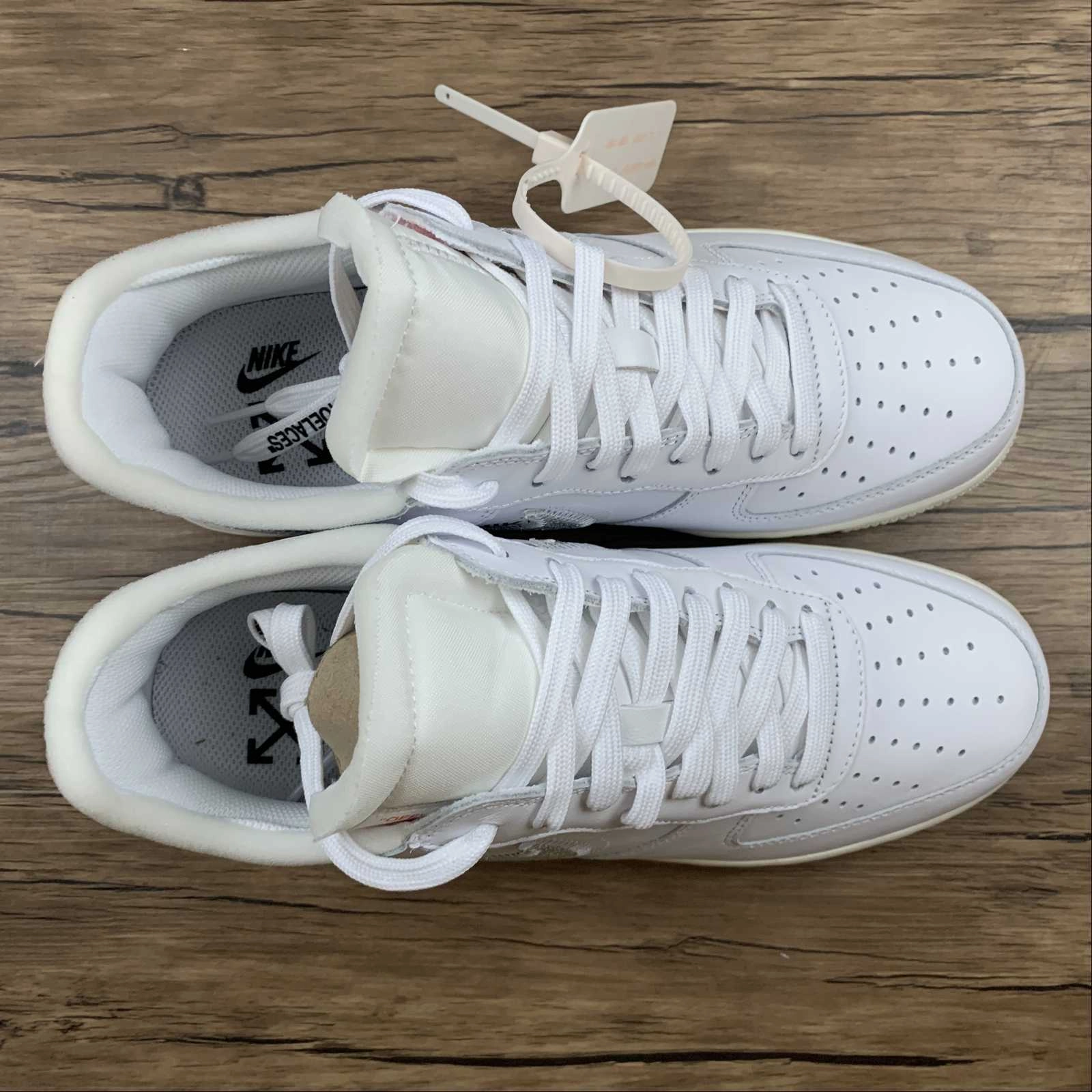 Farm Jog Air Force 1 07 Off-White  White-Metallic Silver-Sail AO4297-100