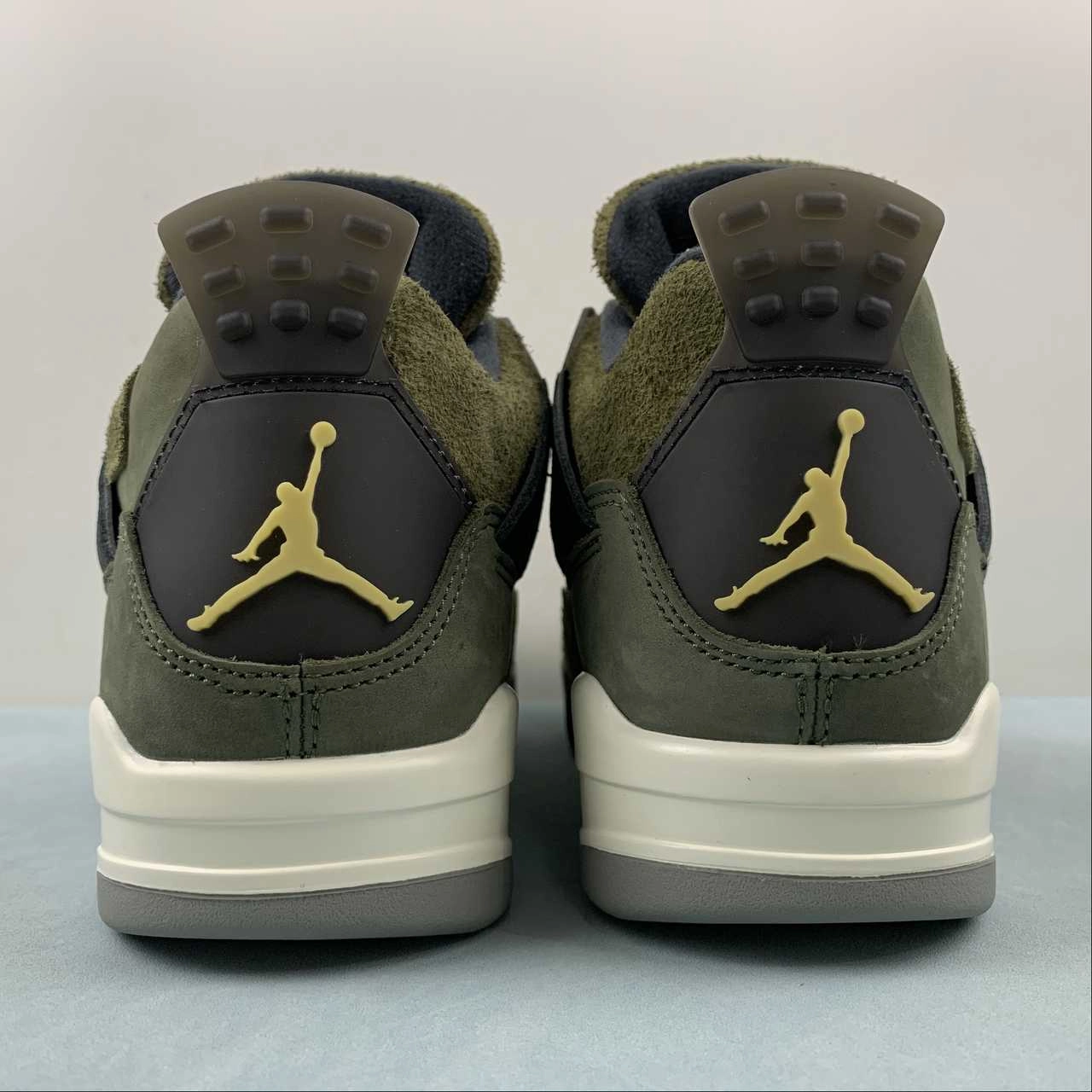 Training Run Air Jordan 4 Retro SE Craft Medium Olive Pale Vanilla Khaki Black Sail FB9927-200