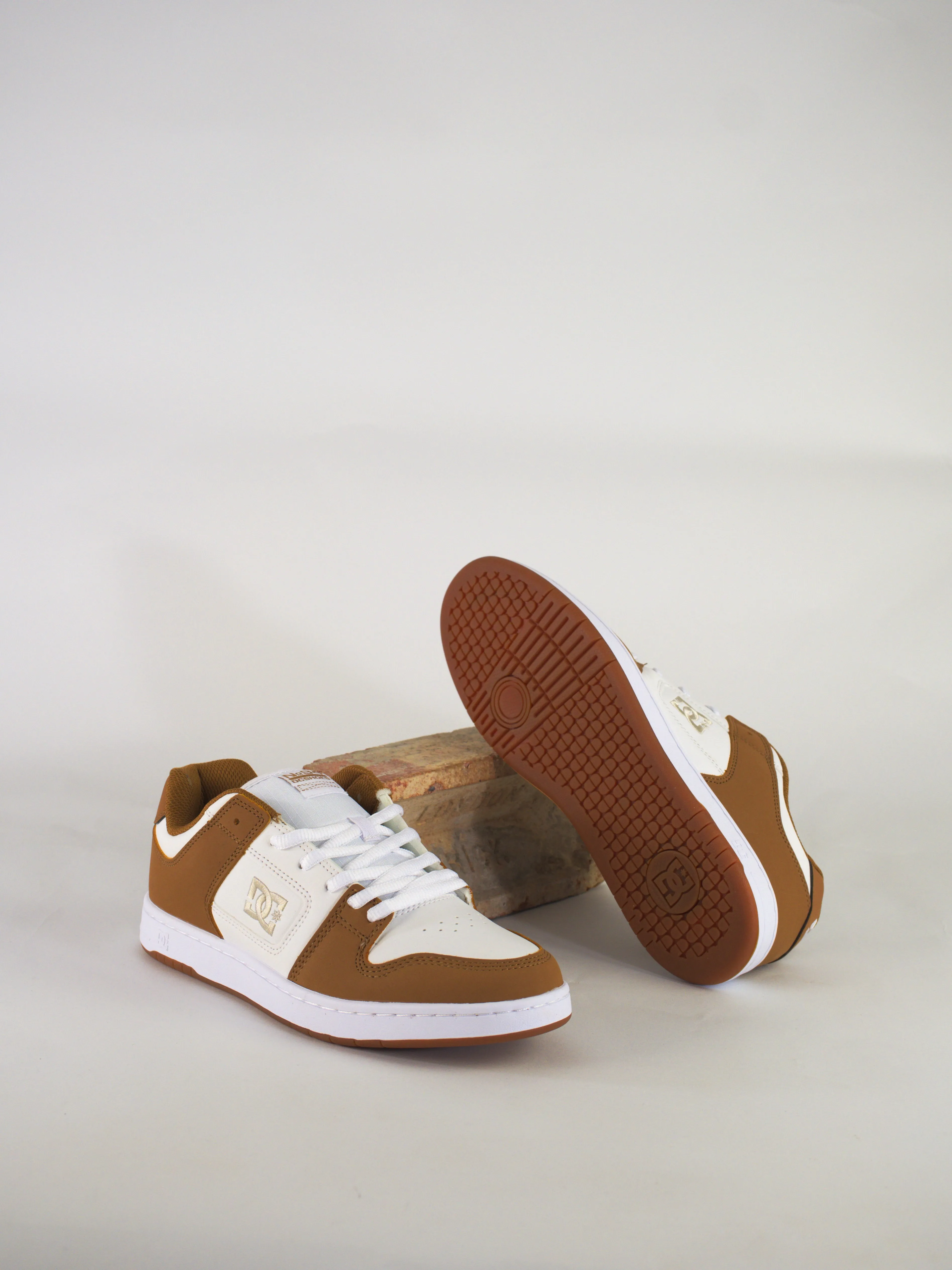 Dc Shoes - Mantecca 4 Skate Shoes - Brown / Oyster White