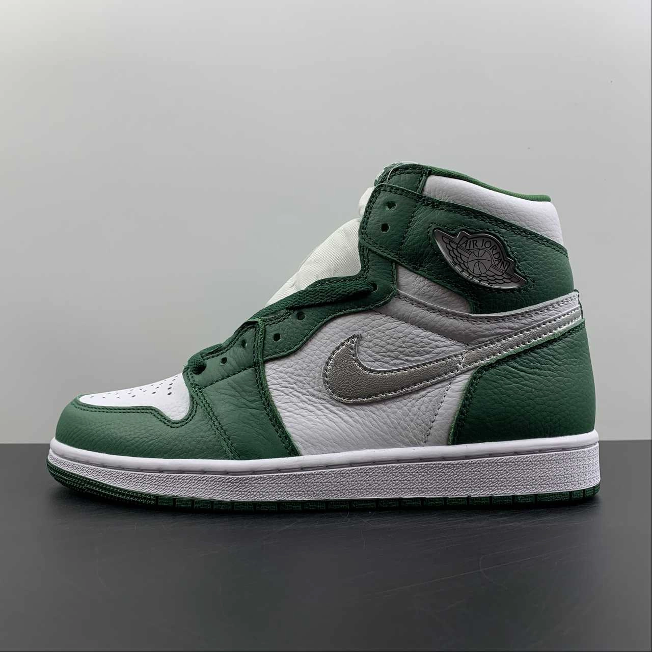 Air Jordan 1 Retro High OG Gorge Green Metallic Silver-White (2022) DZ5485-303 Power Balance Recycled Synthetic Fabric
