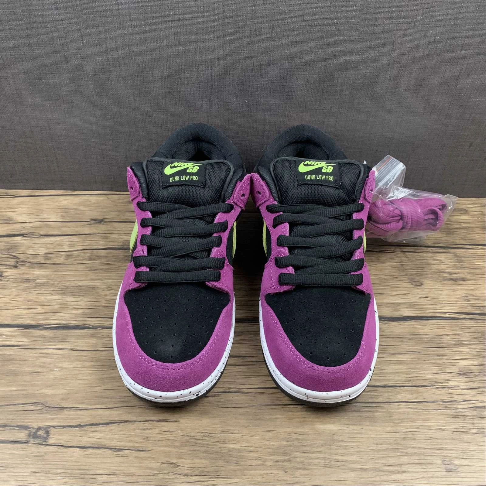 SB Dunk Low Pro ACG Terra Red Plum Black Taxi Citron BQ6817-501 Cushioned Midsole Tech