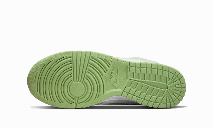 Nike Dunk Low SE Fleece Green (W) EasyToClean Impact Resistant Plate