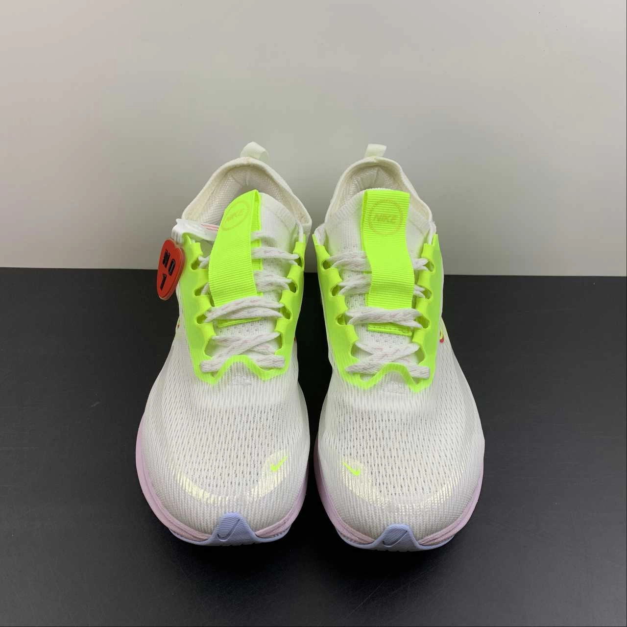 Outdoor Fitness Steady Motion Zoom Fly 4 Fluorescent Green DN2658-101