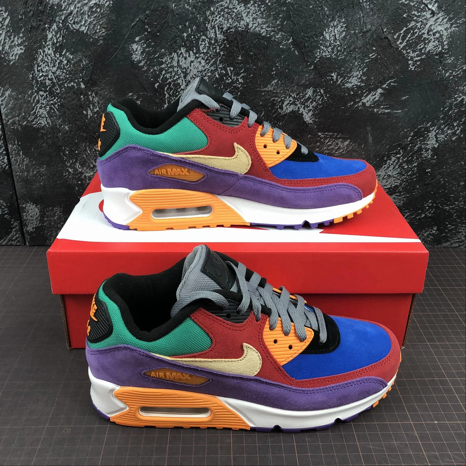 unbranded running wear Air Max 90 Viotech OG University Red Pale Vanilla Hyper Grape CD0917-600