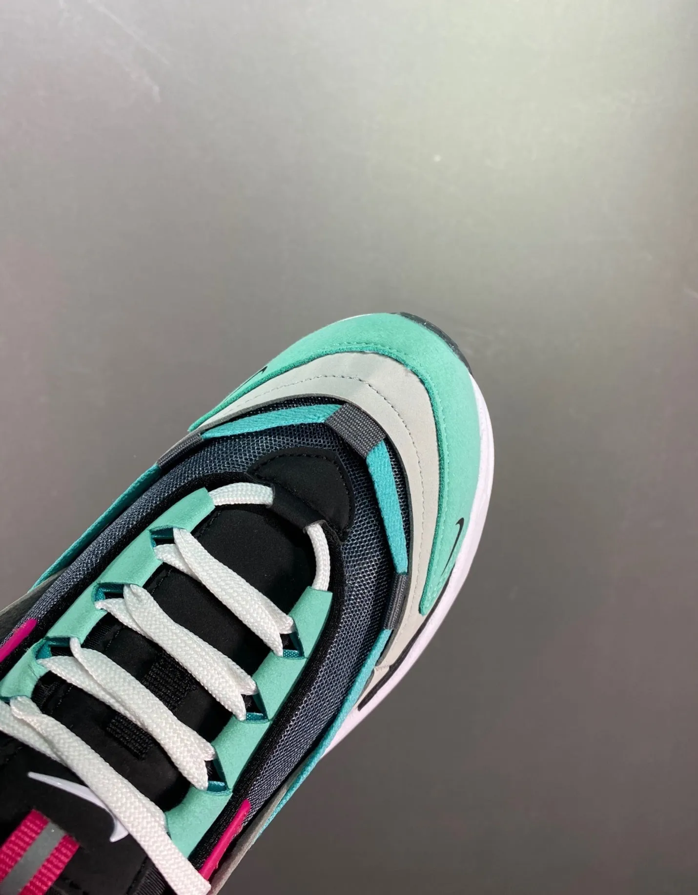 Molded Midsole running in a mud run Air Max Furyosa Photon Dust Cool Grey CZ4149-400