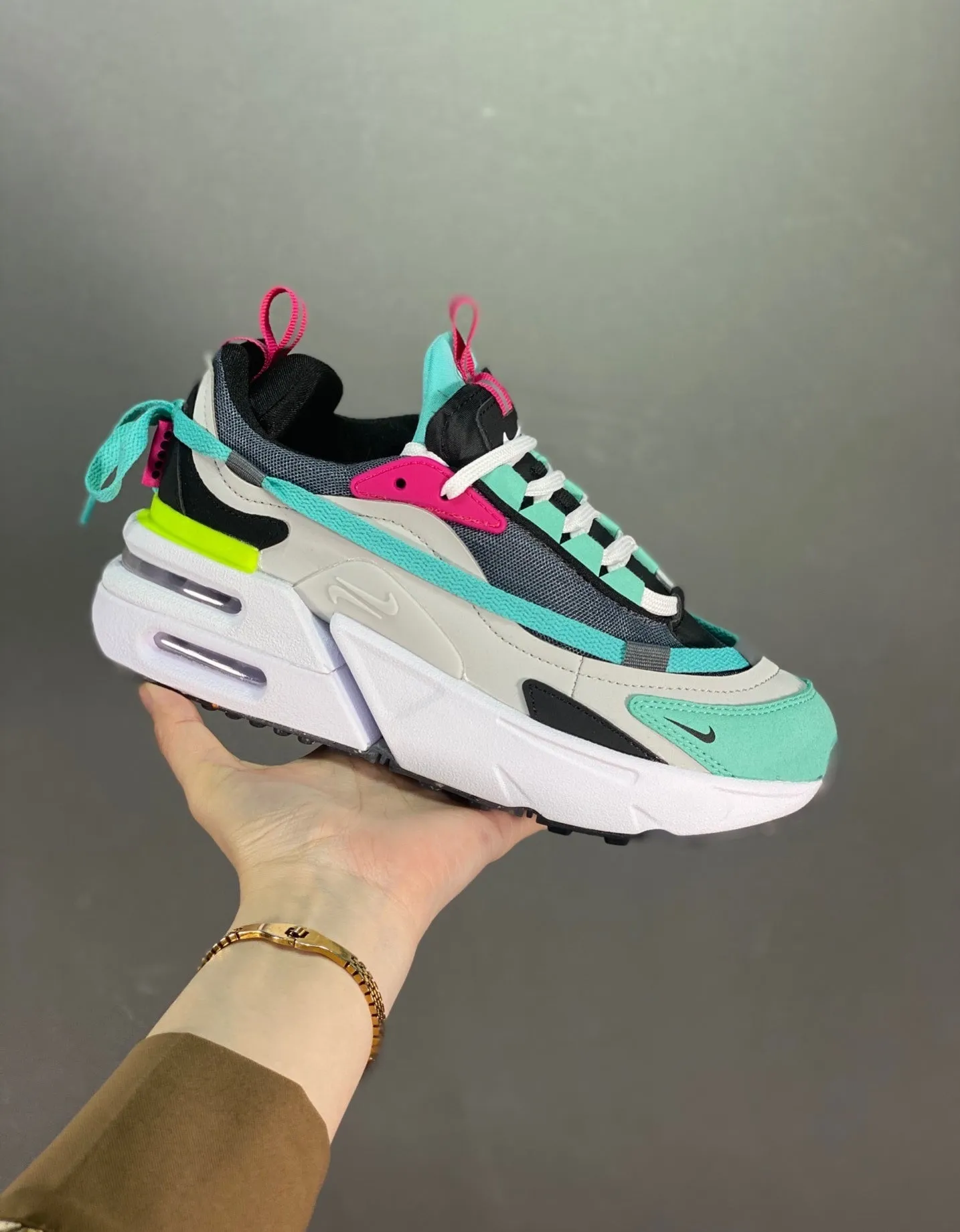 GelCushion Air Max Furyosa Photon Dust Cool Grey CZ4149-400