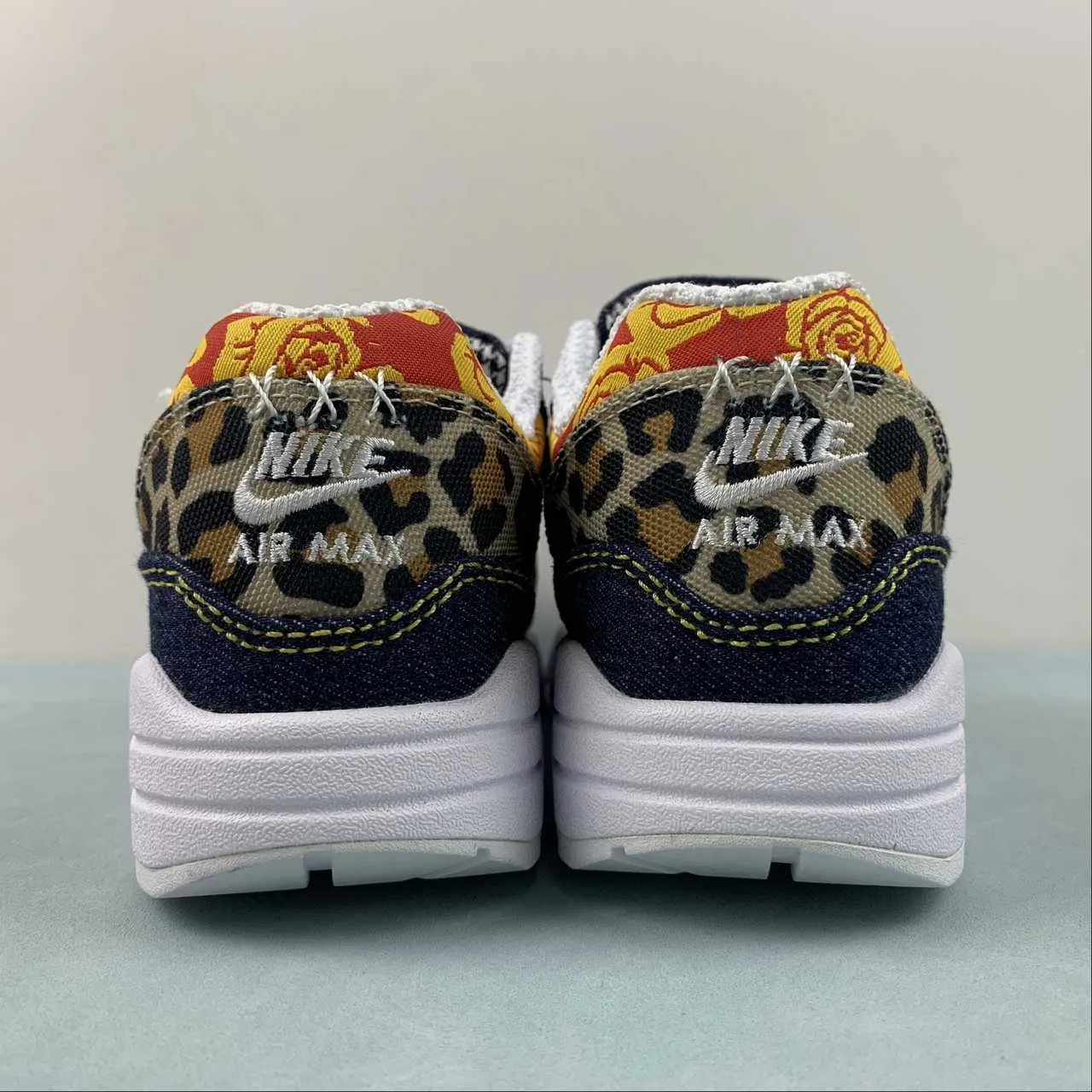 AntiSlipTraction competition shoes Air Max 1 Premium Denim Leopard University Gold Picante Red FJ4452-432