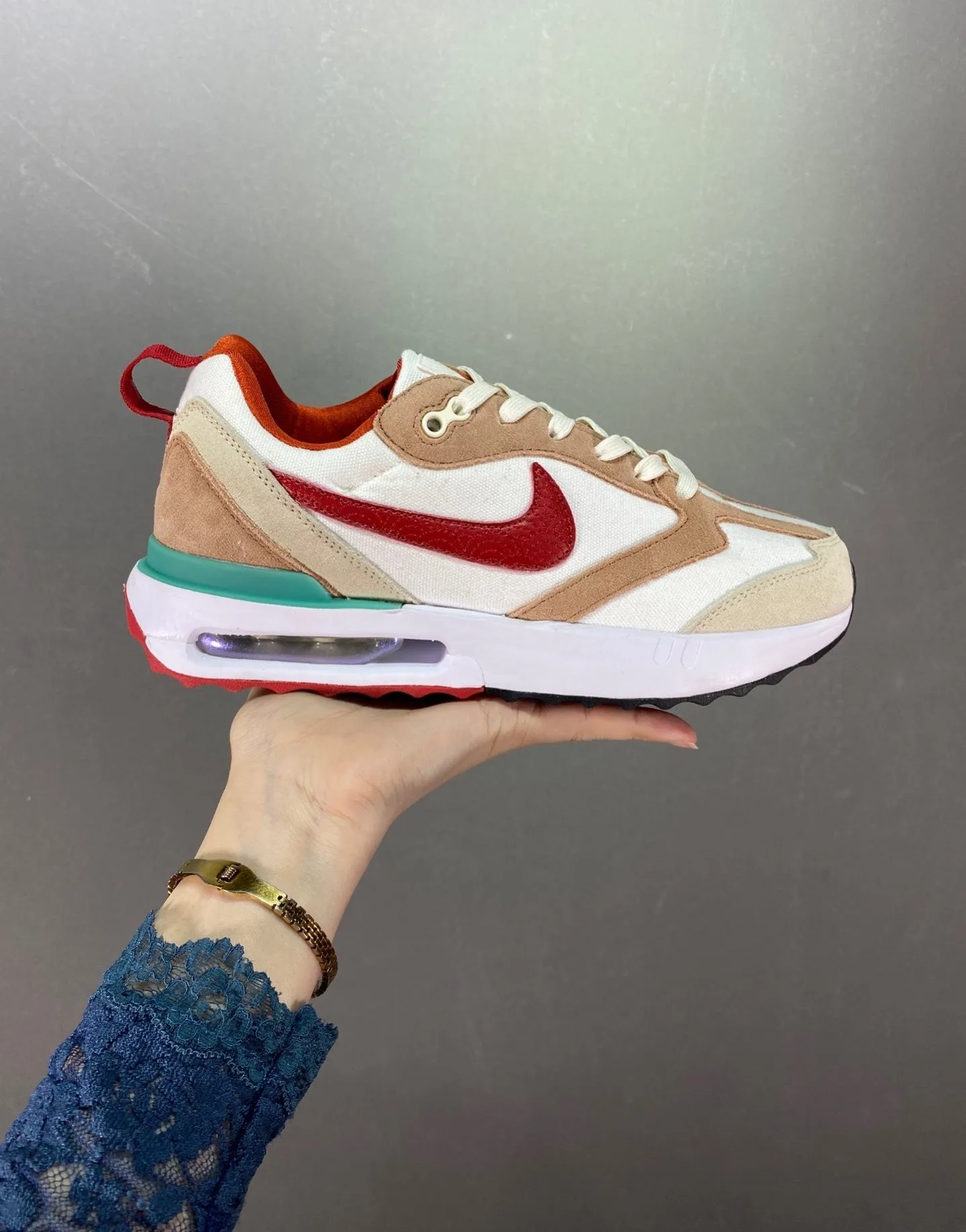 Air Max Dawn Gym Red Sanddrift DQ4976-161 Comfortable Footbed