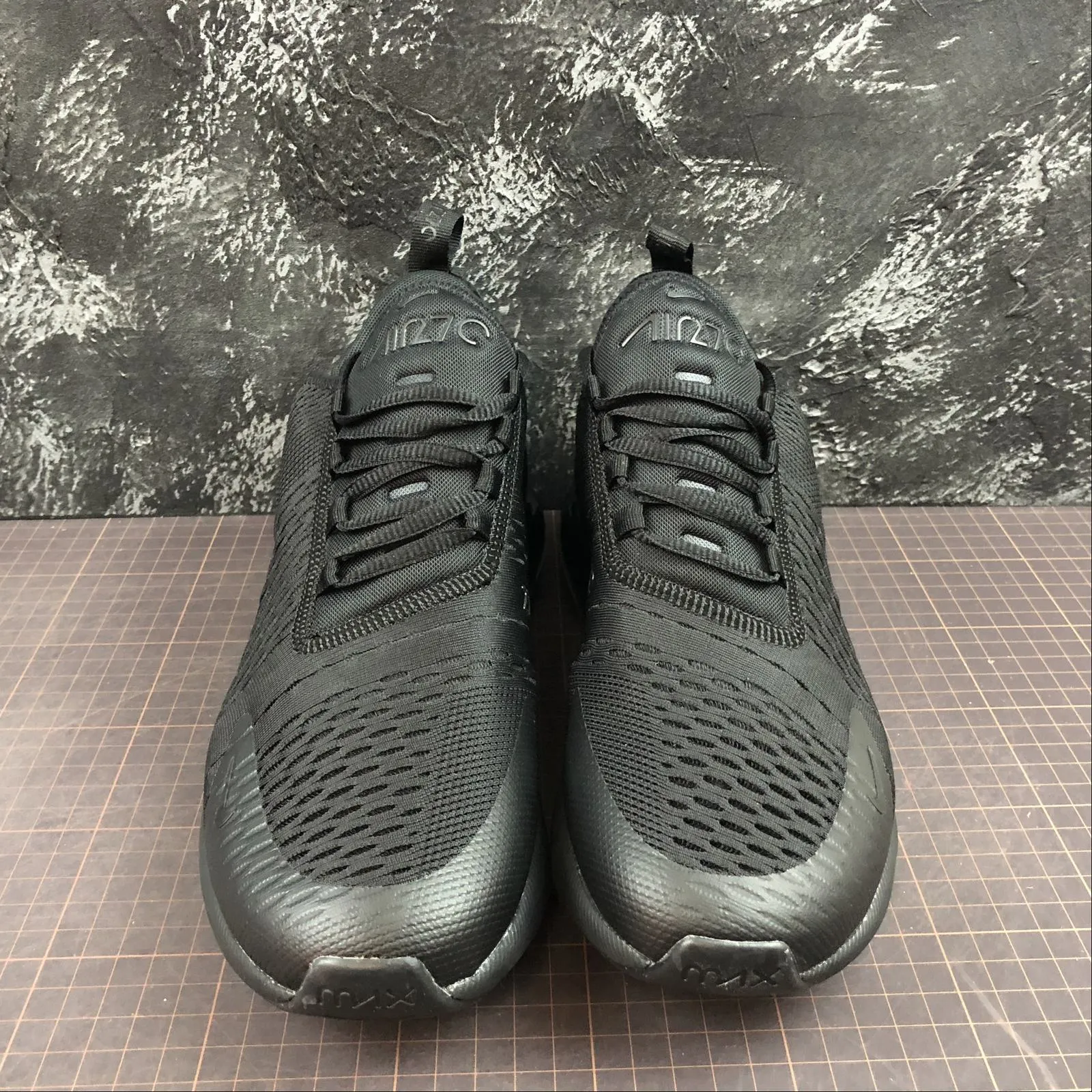 asphalt running shoes senior shoe charm Air Max 270 Black Black Black AH8050-005