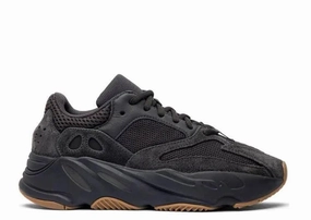Yeezy 700 Utility Black Bold Finish Sleek Comfort
