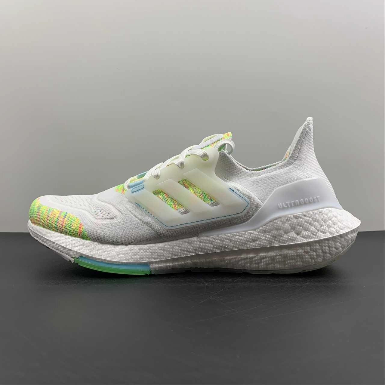Functional Day Adidas UltraBoost 22 White Green