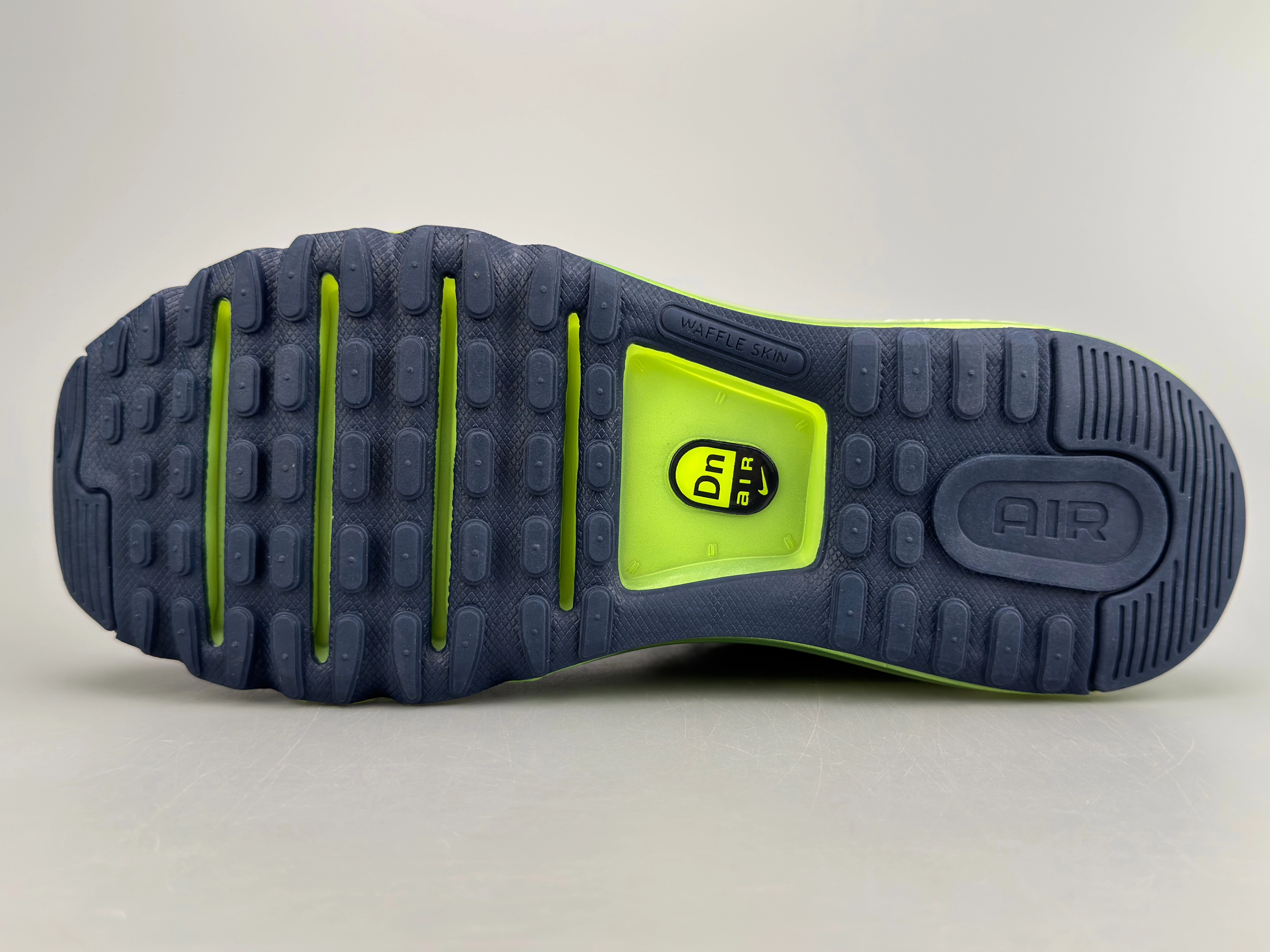 Lightweight Sole Modern Utility Dn-2027