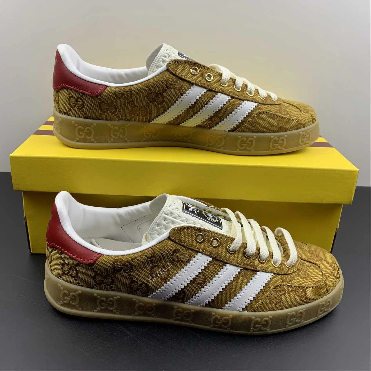 Adidas x Gucci Gazelle Brown White Red Anti - skid evening running shoe period