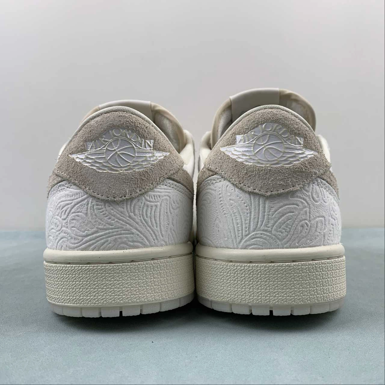 Athletic Look Chris Paul x Air Jordan 1 Retro Low OG Light Cream Sail FZ0455-200