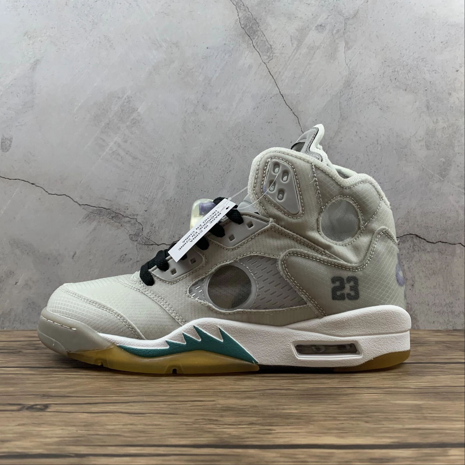 Responsive ride Stylish Design Air Jordan 5 Retro SP Off-White Grey White CT8480-105