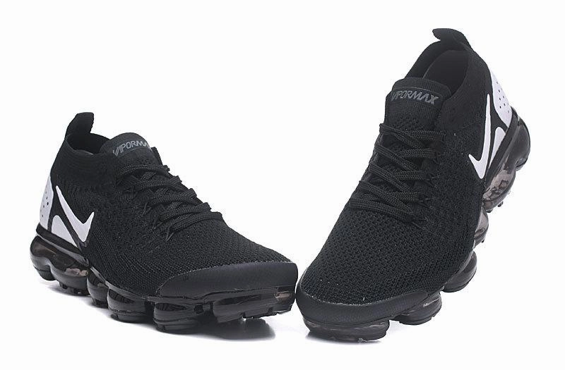 Air VaporMax Flyknit 2.0 Black White 942842-010 Soft-touch design EVA