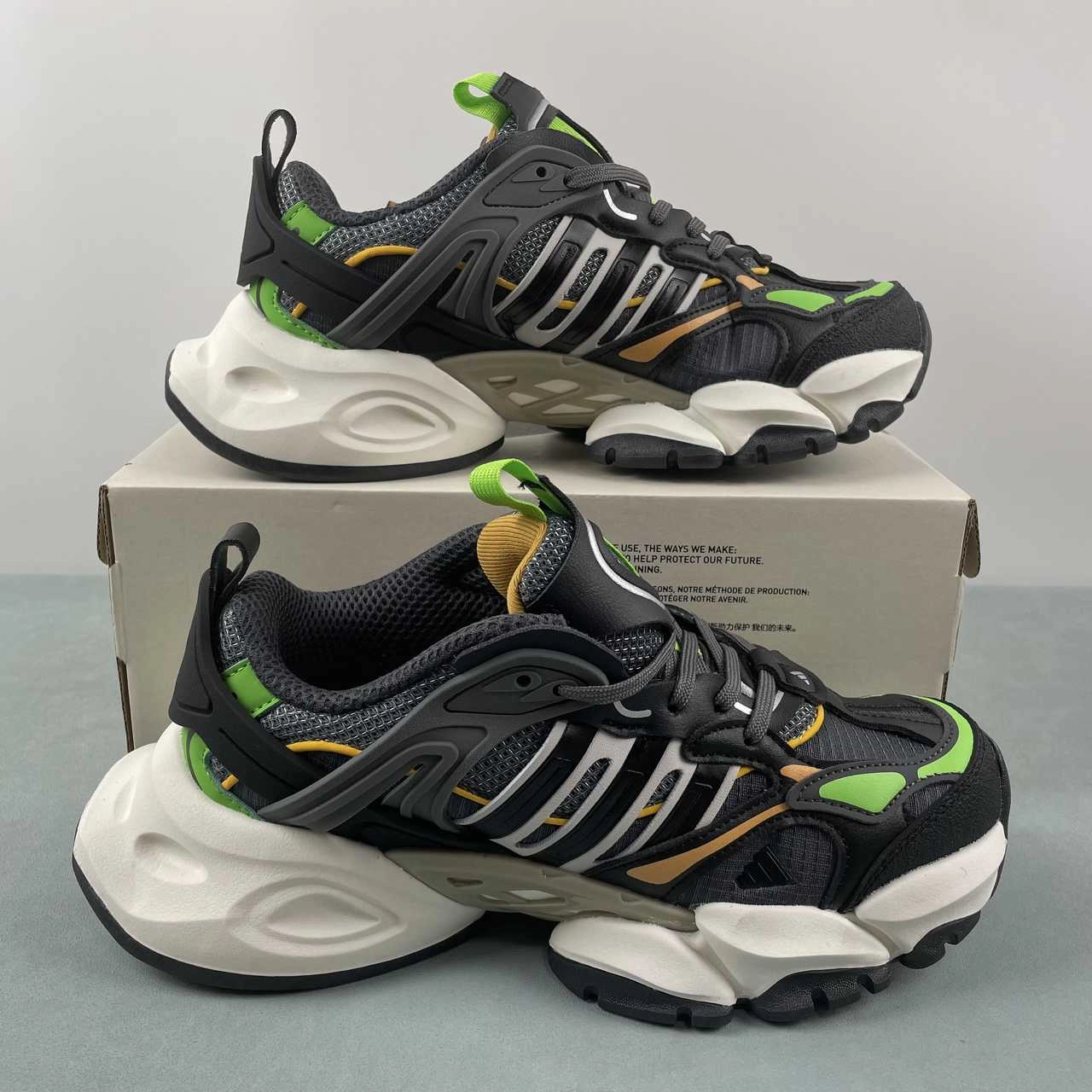 performance equipment Adidas XLG Runner Deluxe Core Black Grey Green Cloud White IH7801