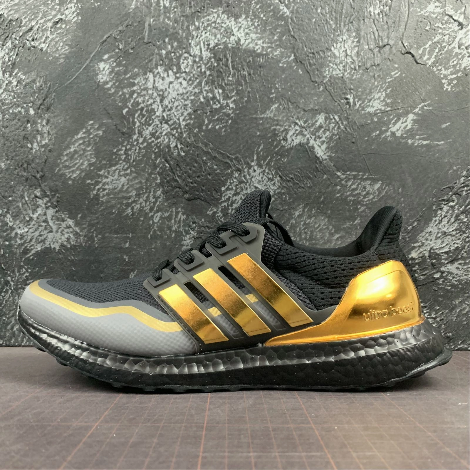 Adidas UltraBoost 2.0 Black Gold Rollbar Torsion Control