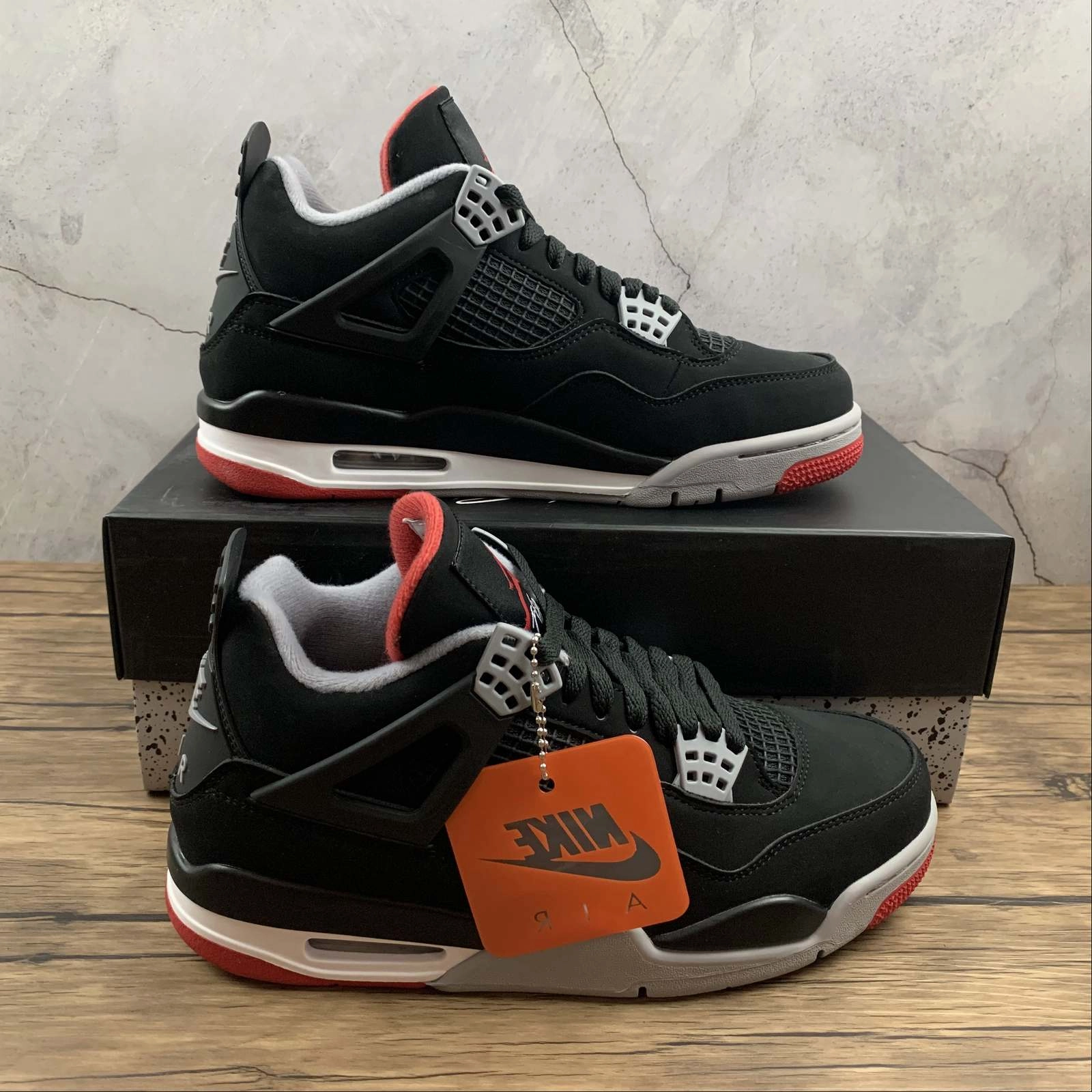 Advanced Foot Support Light Padding Air Jordan 4 Retro OG Bred 2019 Black Cement Grey Summit White Fire 308497-060