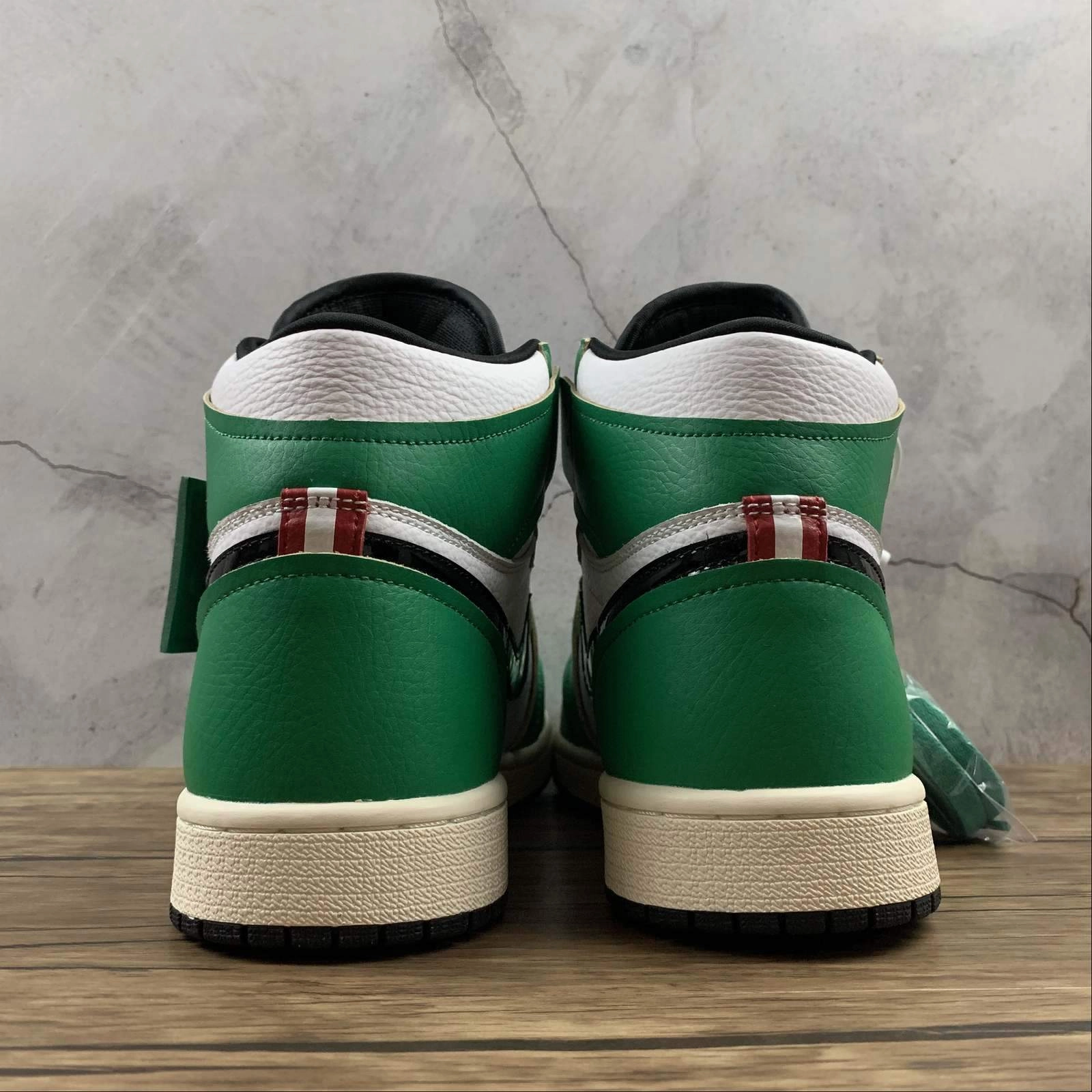 Anti Slip Rubber Outsole Ergo Sole Air Jordan 1 Retro High OG Lucky Green DB4612-300