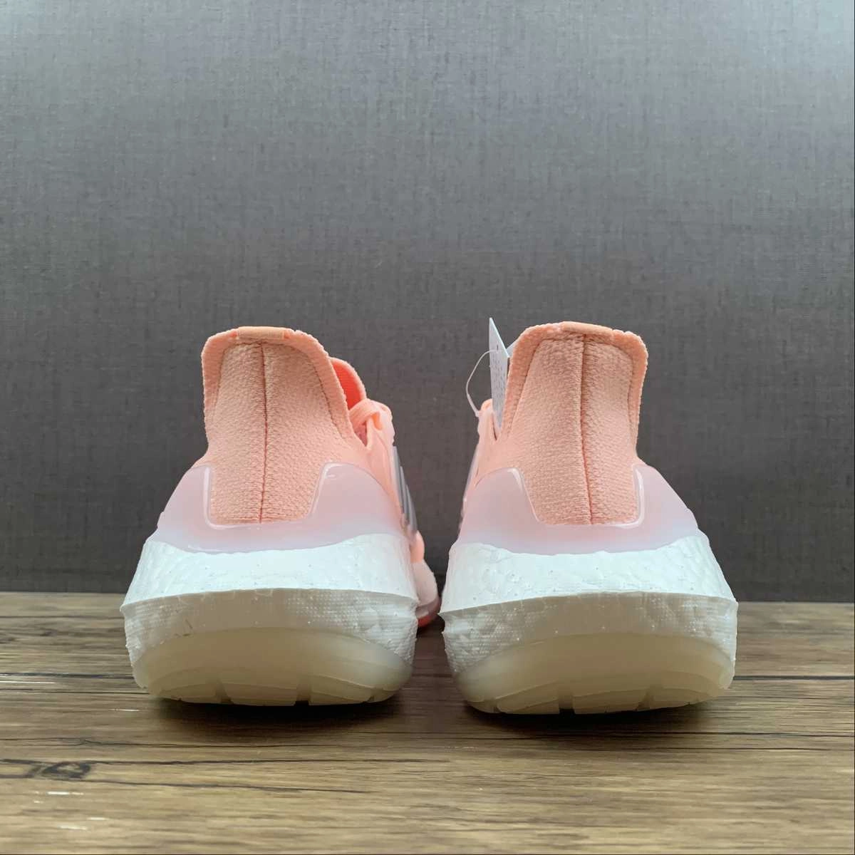 Adidas UltraBoost 22 Vibrant Pink HR1030 Pressure Relief Zones Adaptive Cushioning System